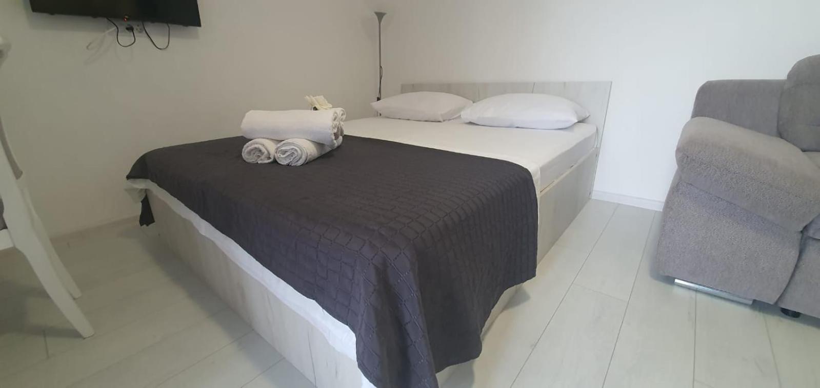 Apartment Sea View Studio Solid The Barrels Mamaia